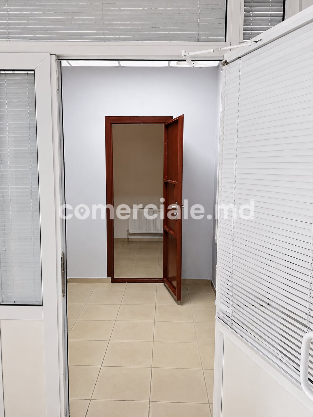 34dbbd3b-5496-43ef-8c58-4ca04407491a.jpg